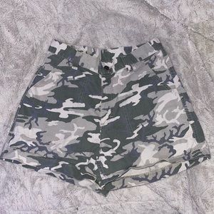 Vintage Riveted by Lee High Waisted Camo Shorts